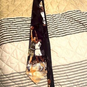 Vintage Gloria Vanderbilt Unisex Necktie 100% Silk Imported
NBA Themed